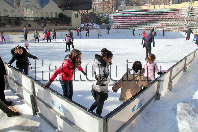 Ледената пързалка