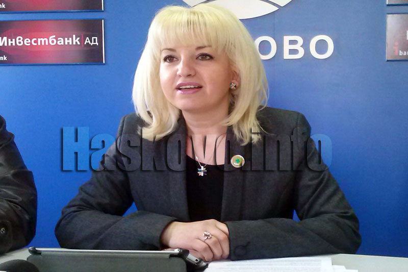 Петя Ставрева