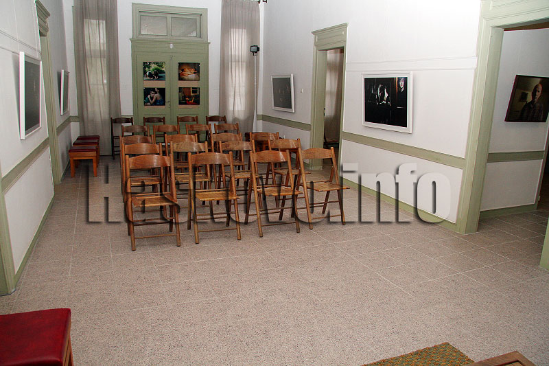 Постоянна експозиция