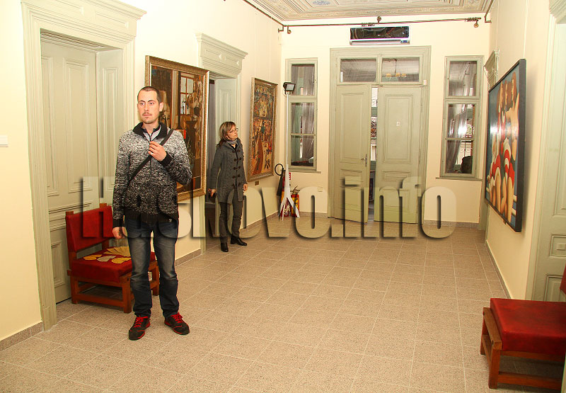 Постоянна експозиция