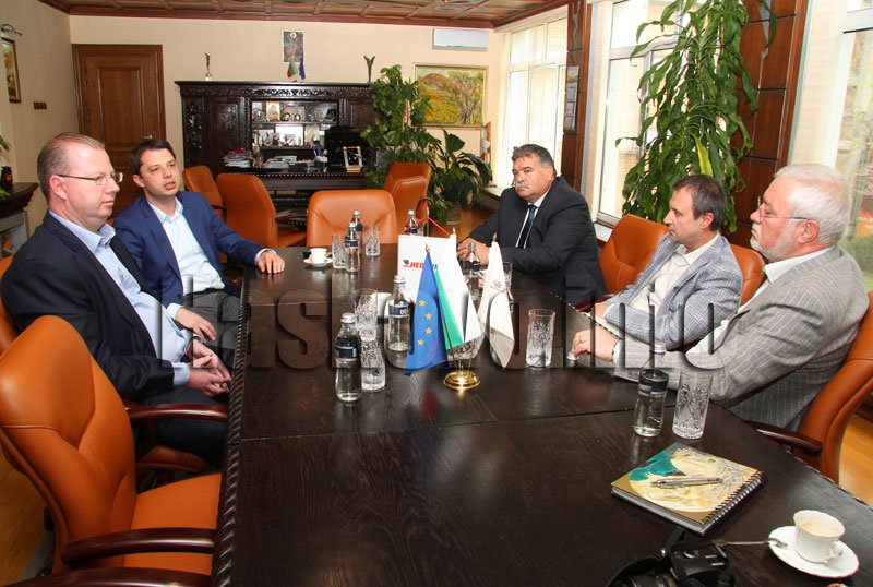 Срещата ГЕРБ с ръководството на Неохим