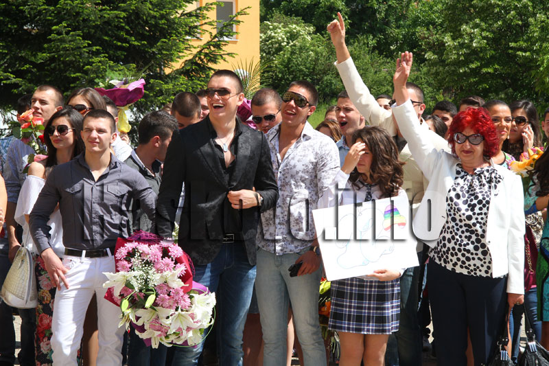 Абитуриенти