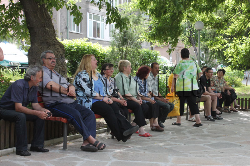 Чакащите застъпници