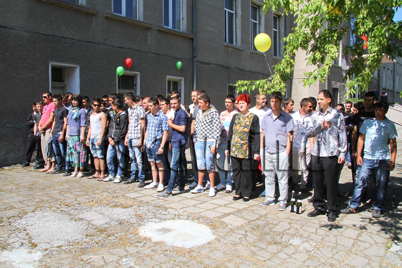 Абитуриенти