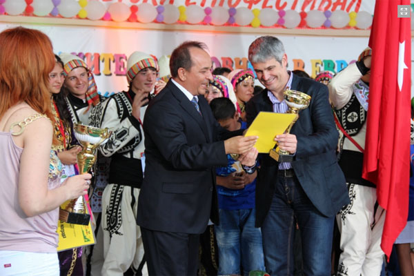 Етнофестивалът