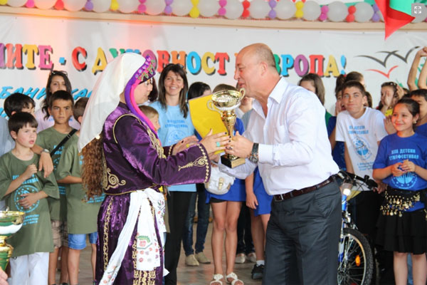 Етнофестивалът