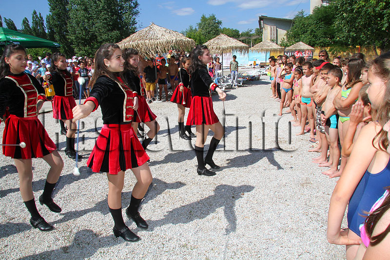 Плувно лято