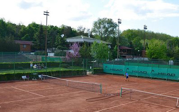 Комплекс Тенис кортове