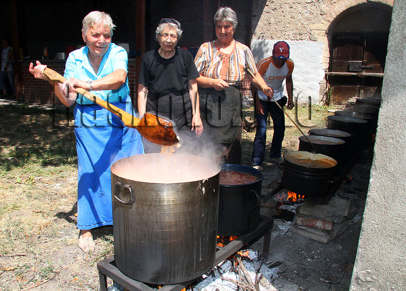 Казаните с фасул