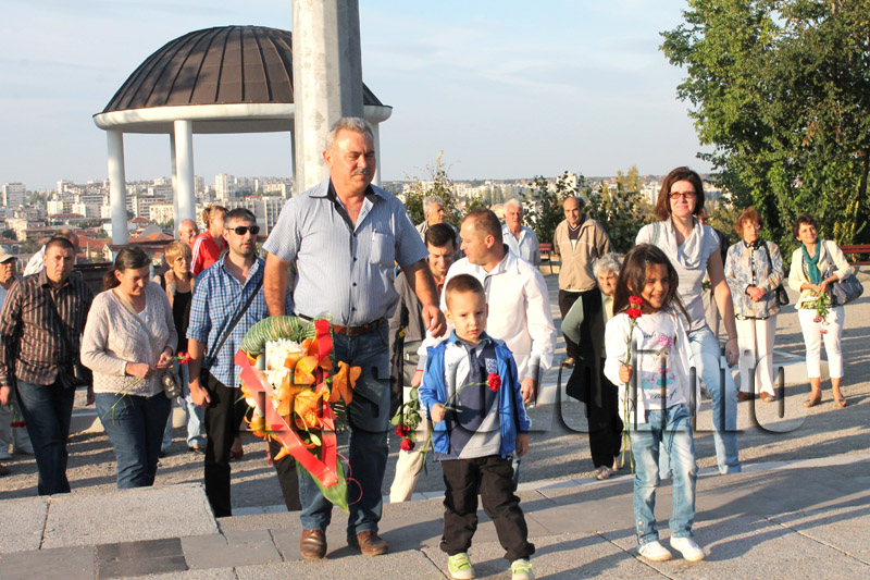 Братска могила