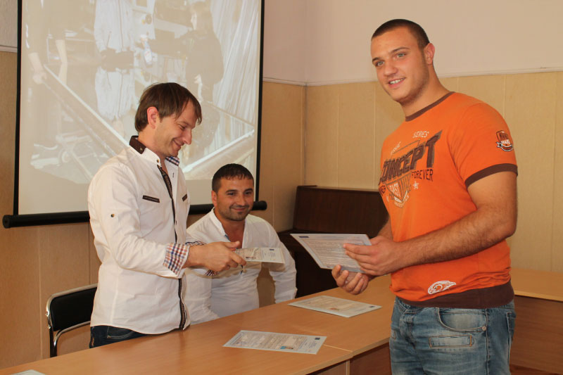 Гимназия Гимназия