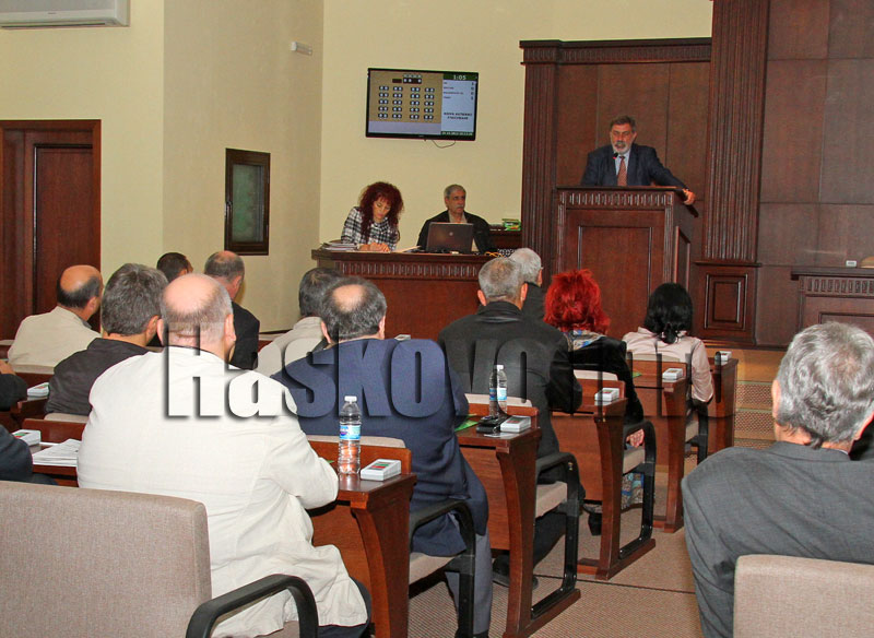 Сесия, архив