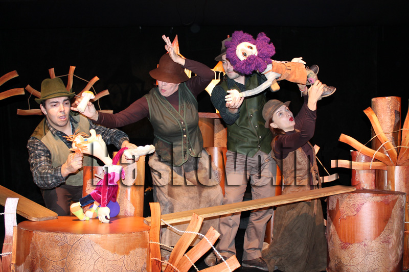 Театър, архив