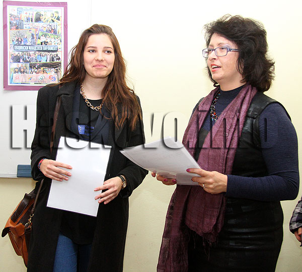 Доброволци