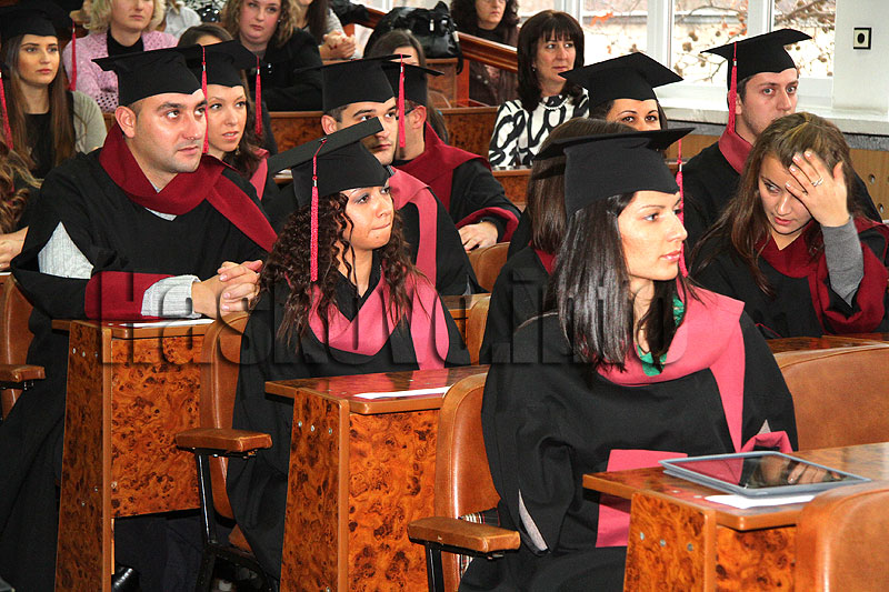 Дипломиране