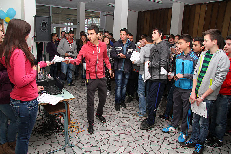 Доброволци