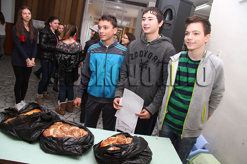 Доброволци