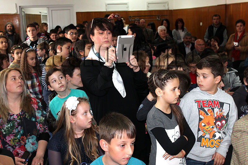 Награди Награди