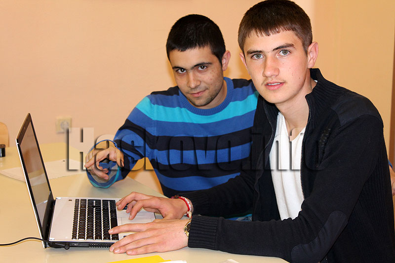 Езикова Езикова