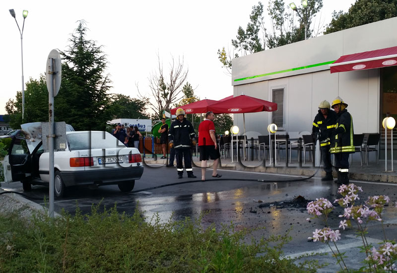 Пожар в кола Пожар в кола