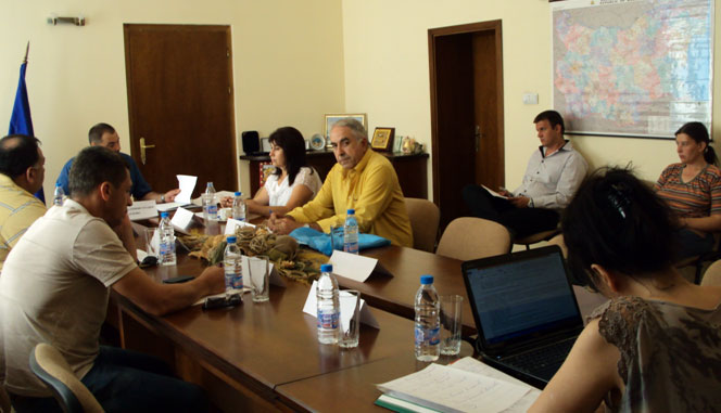 Консутациите