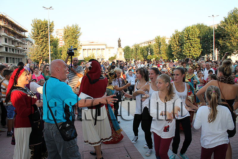 Празници Празници