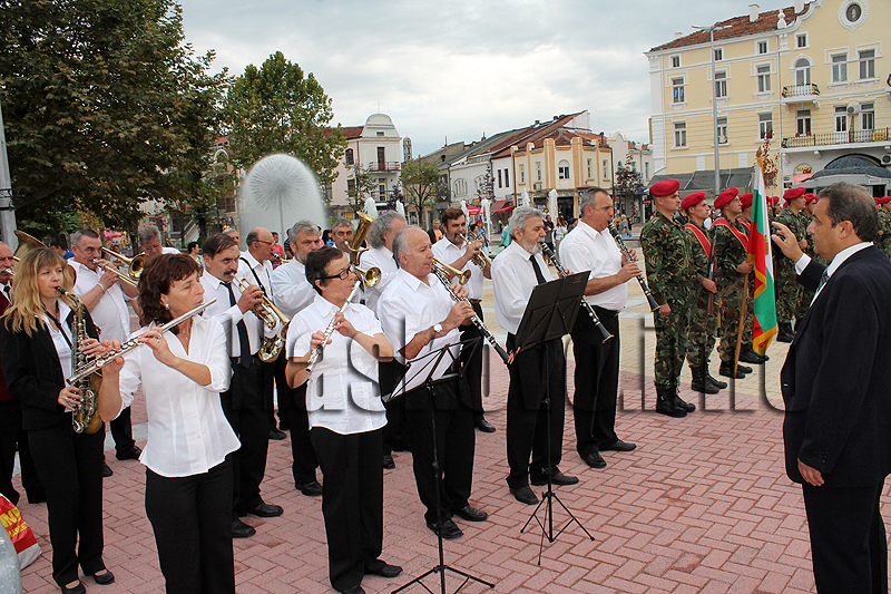 Съединение Съединение