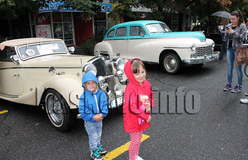 Ретро Ретро