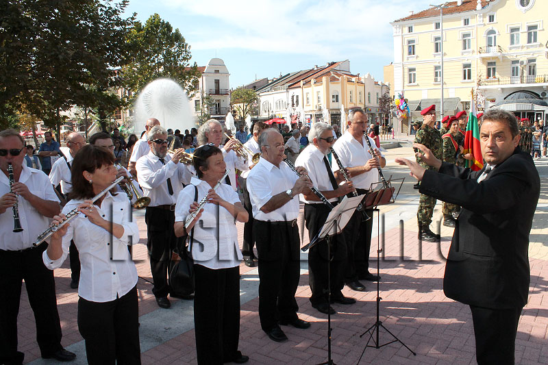 Празник Празник