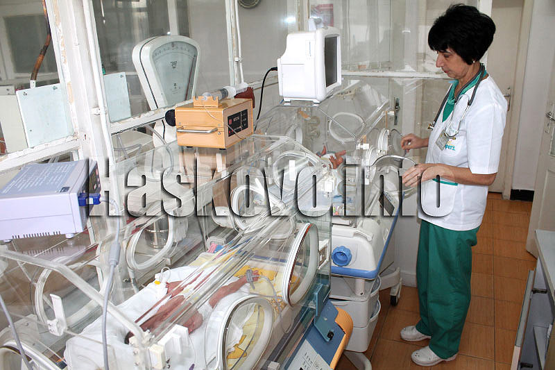 Недоносени