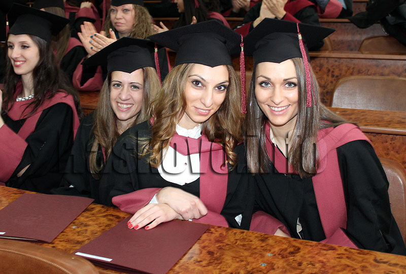 Дипломиране