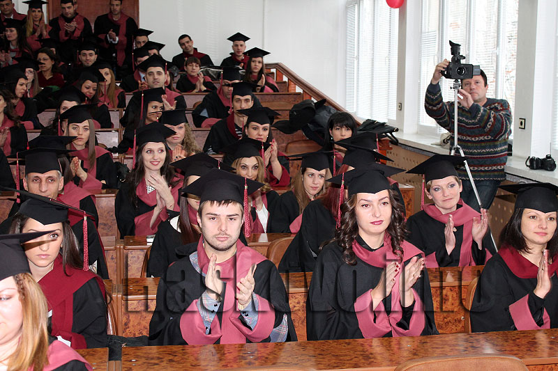 Дипломиране