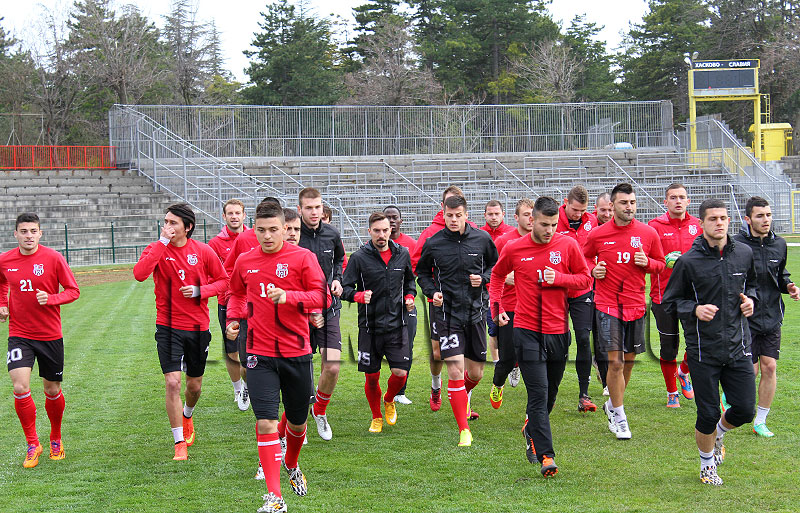 Треньор Треньор