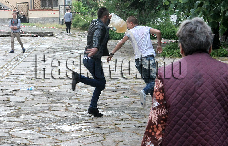 Абитуриенти