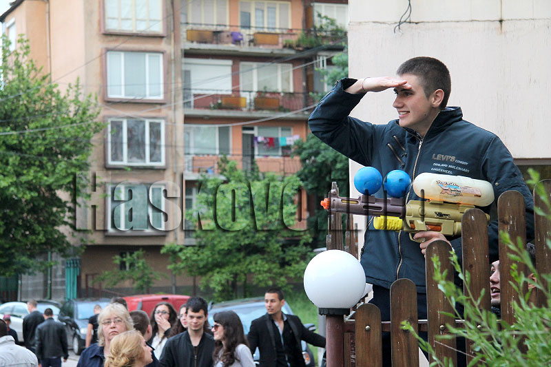 Абитуриенти