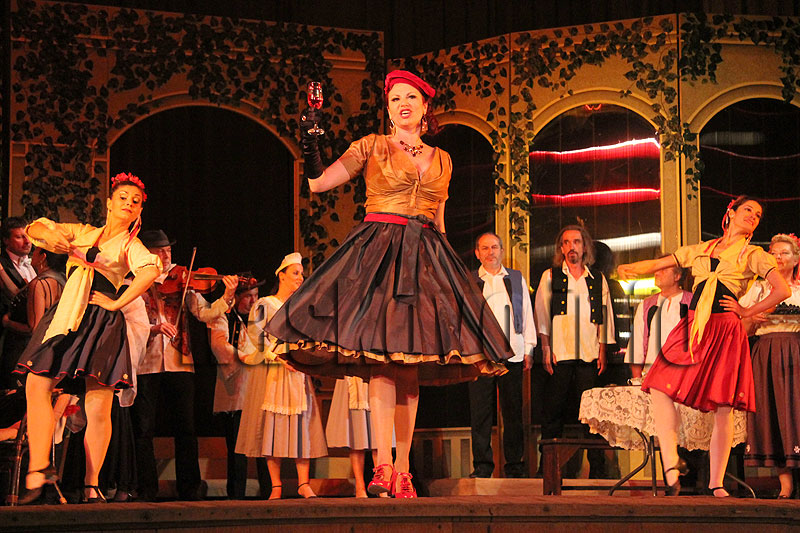 Оперета Оперета