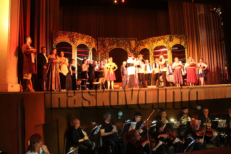 Оперета Оперета