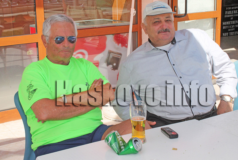 Тенис Тенис