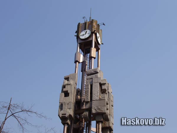 Часовникът тръгна