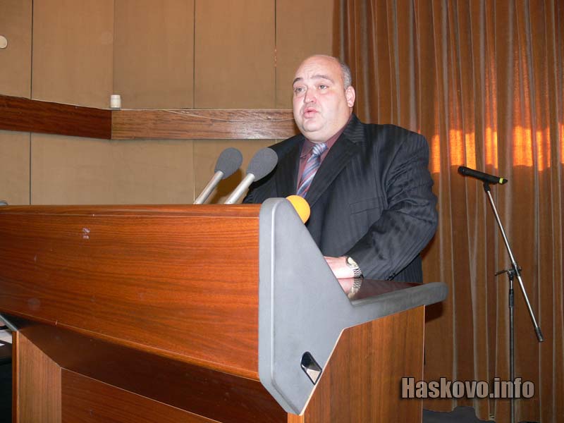 Делян Делчев при избирането му за председател на ОбС