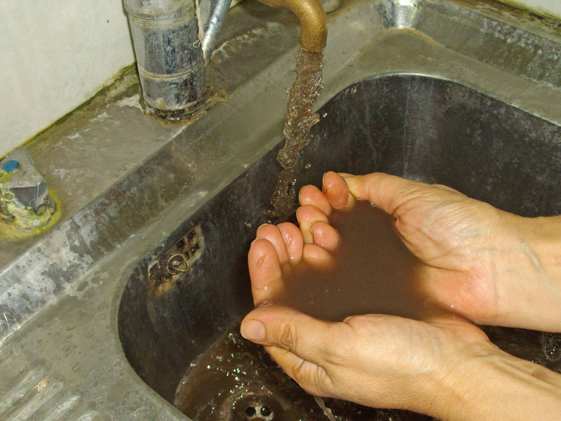 Мръсна вода Мръсна вода