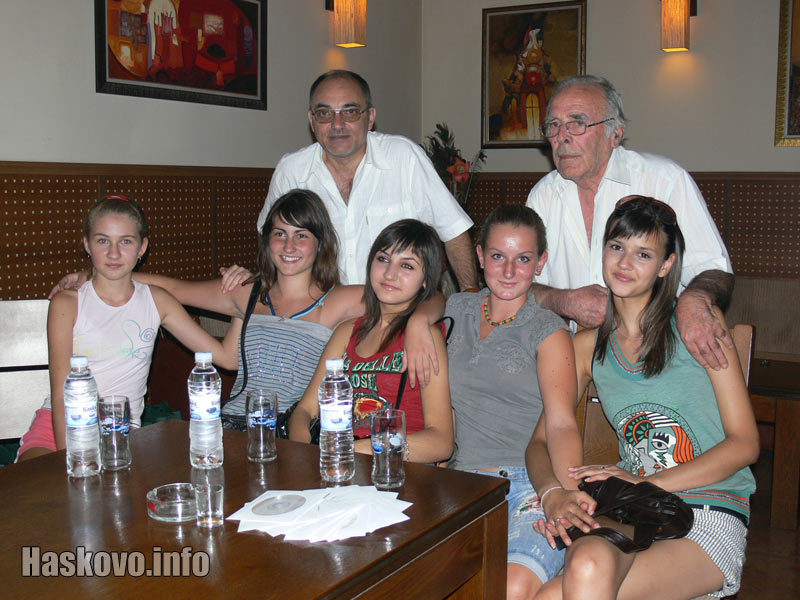 Звездните момичета с Вячеслав Кушев и Борис Вълканов