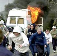 Горящ микробус