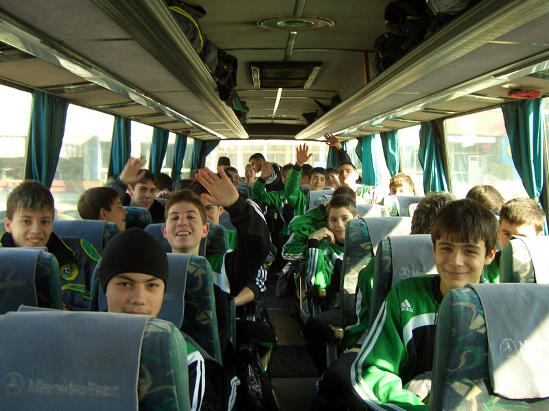 Малките футболисти заминаха за Австрия