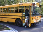 Училищен автобус