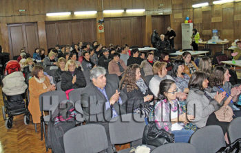 Приемни семейства