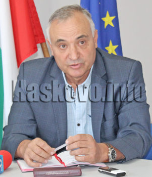 Коста Стоев