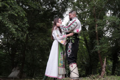 Изворът на Белоногата