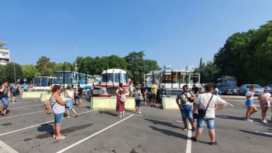 Ретро автобуси