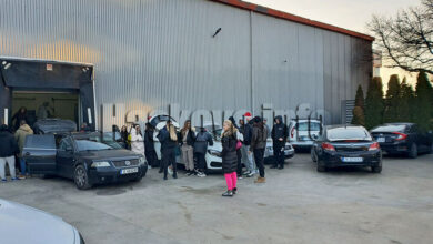 Доброволци